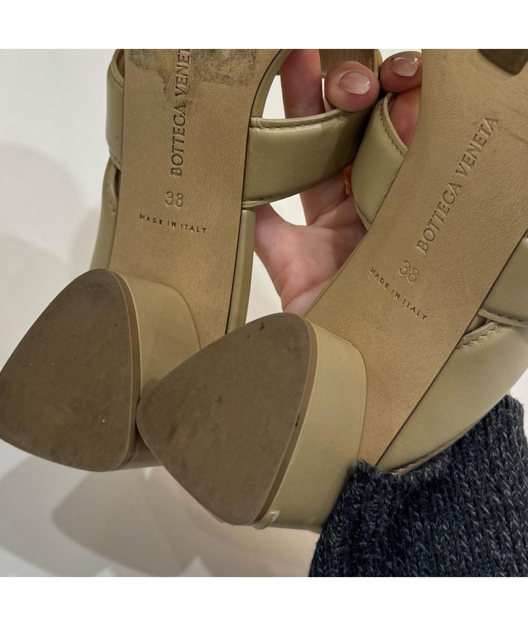BOTTEGA VENETA Бежевые кожаные мюли, фото 4