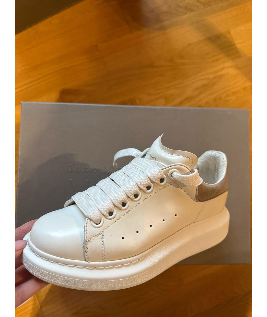 ALEXANDER MCQUEEN Белые кожаные кроссовки, фото 7