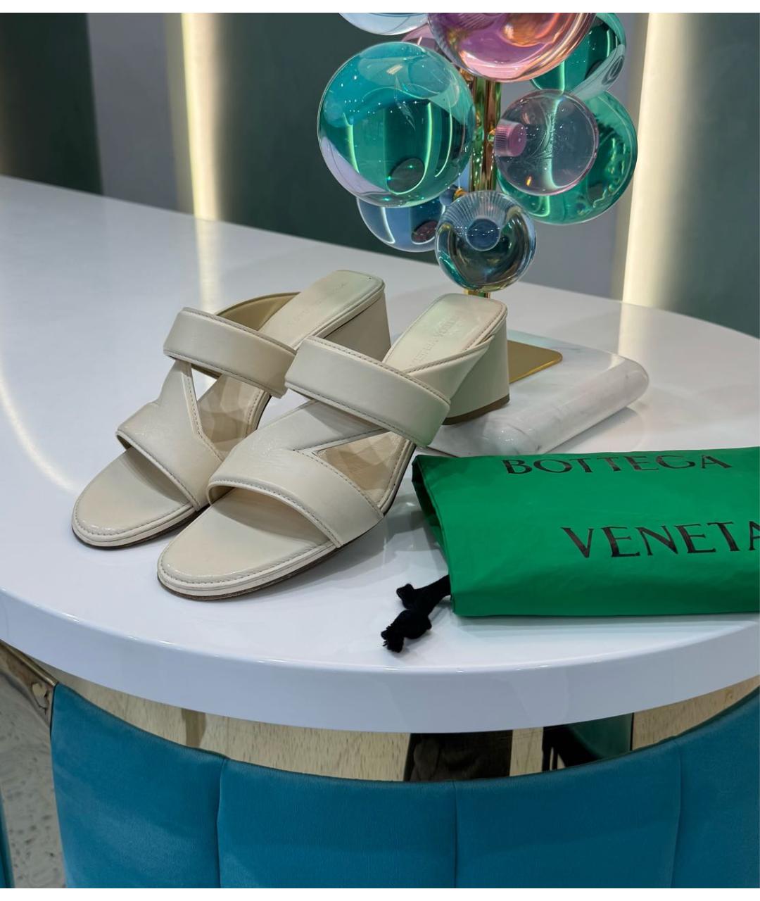 BOTTEGA VENETA Бежевые кожаные мюли, фото 8