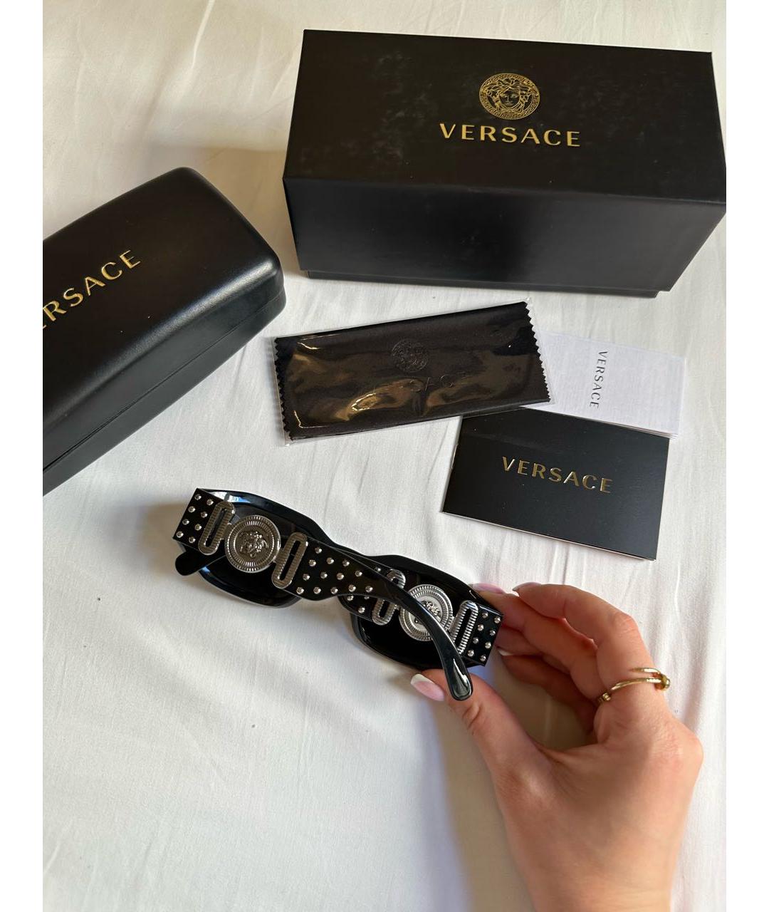 VERSACE Черные пластиковые солнцезащитные очки, фото 4