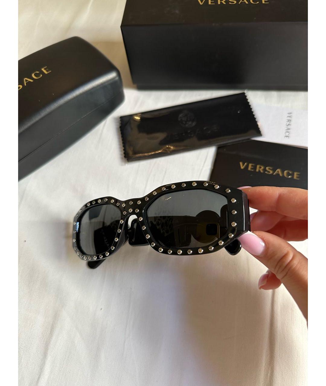 VERSACE Черные пластиковые солнцезащитные очки, фото 5