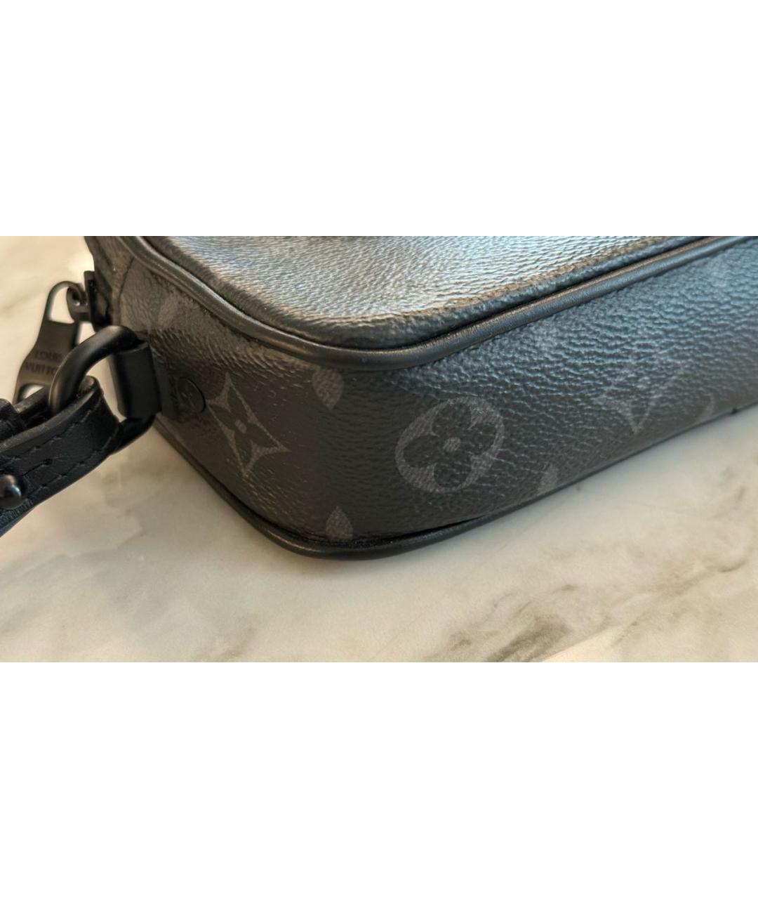 LOUIS VUITTON Антрацитовая барсетка из искусственной кожи, фото 5
