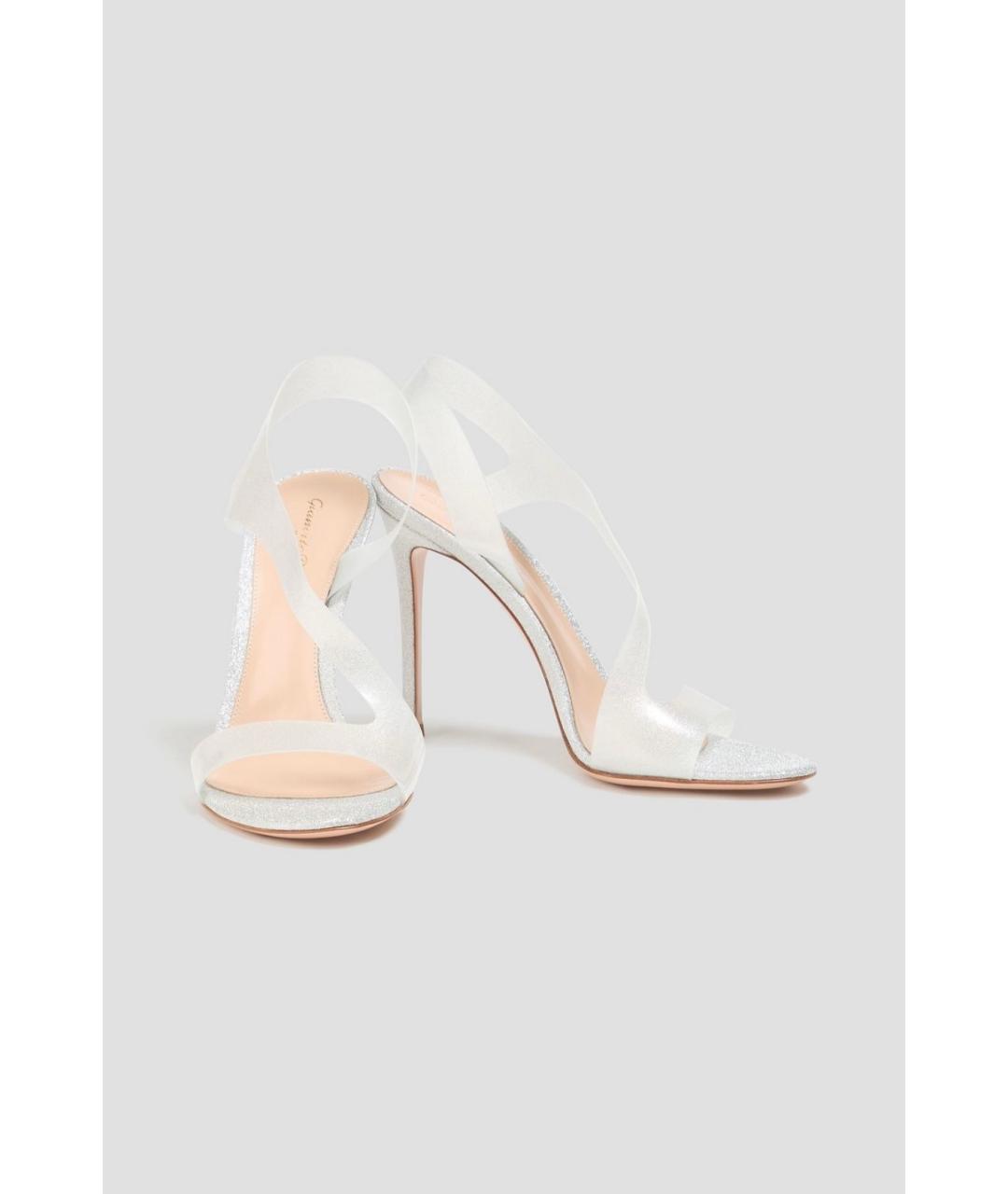 GIANVITO ROSSI Серебряные резиновые босоножки, фото 2