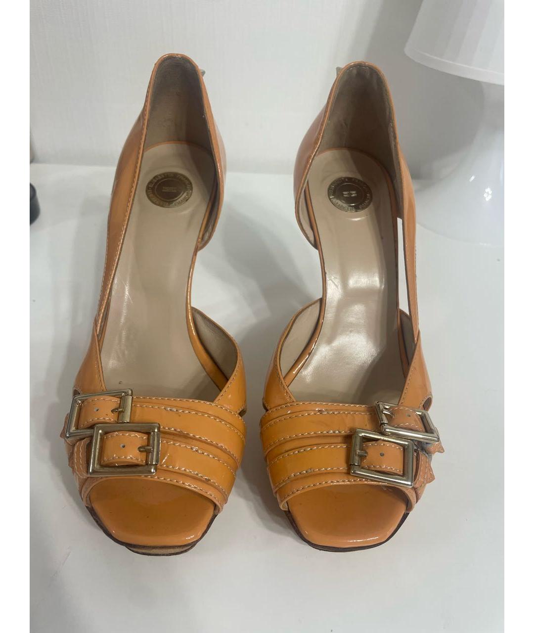 ELISABETTA FRANCHI Оранжевое туфли из лакированной кожи, фото 2