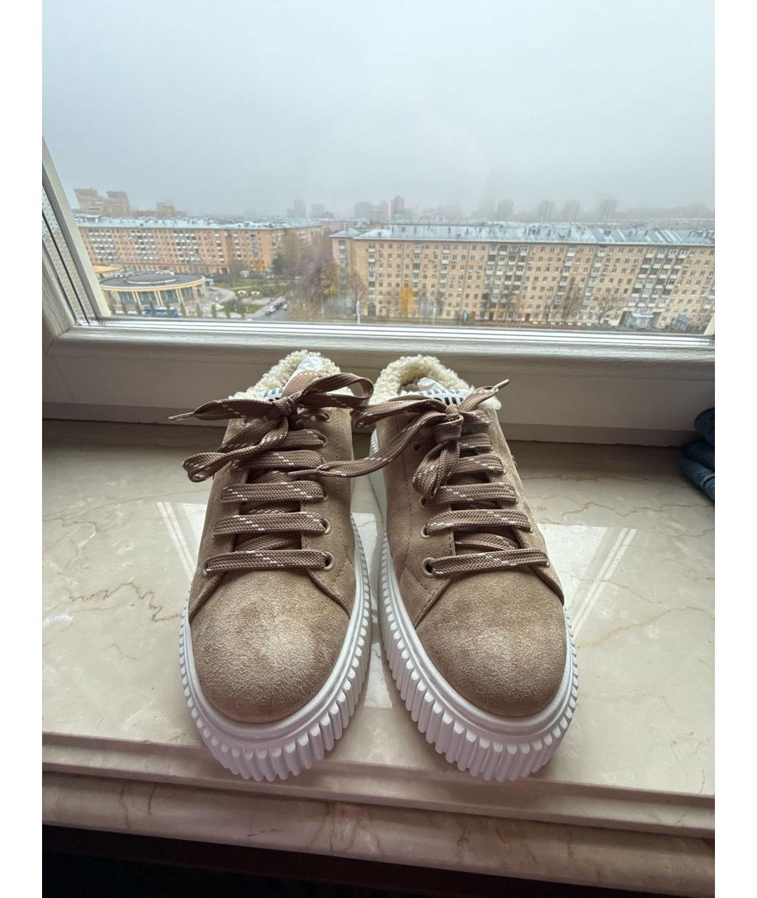 MIU MIU Бежевые замшевые кеды, фото 2