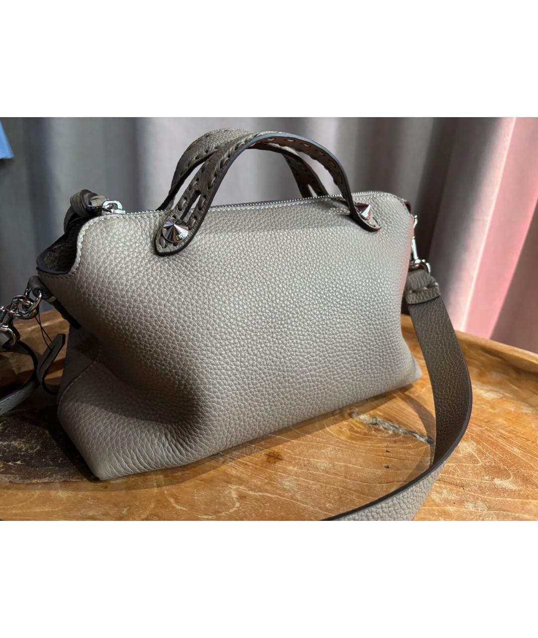 FENDI Бежевая кожаная сумка через плечо, фото 2