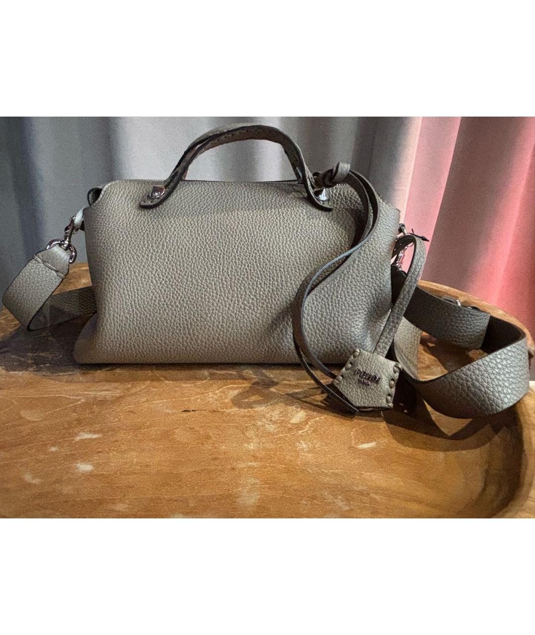 FENDI Бежевая кожаная сумка через плечо, фото 9