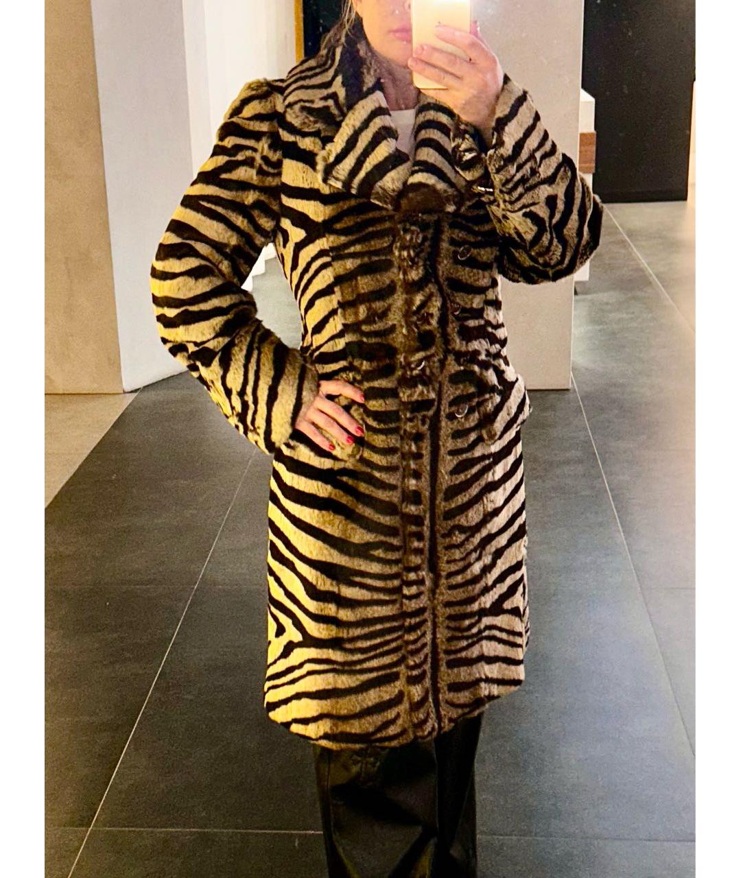 FERRAGAMO Коричневая меховая шуба, фото 3