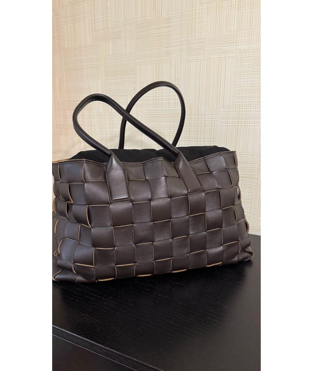 BOTTEGA VENETA Коричневая кожаная сумка тоут, фото 9