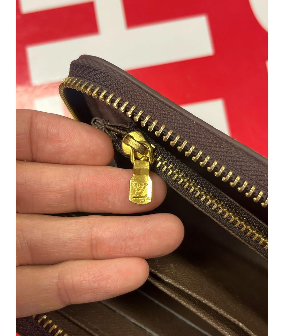 LOUIS VUITTON Коричневый кожаный кошелек, фото 7