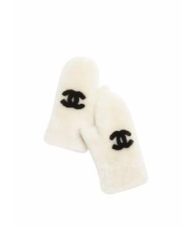 CHANEL Варежки