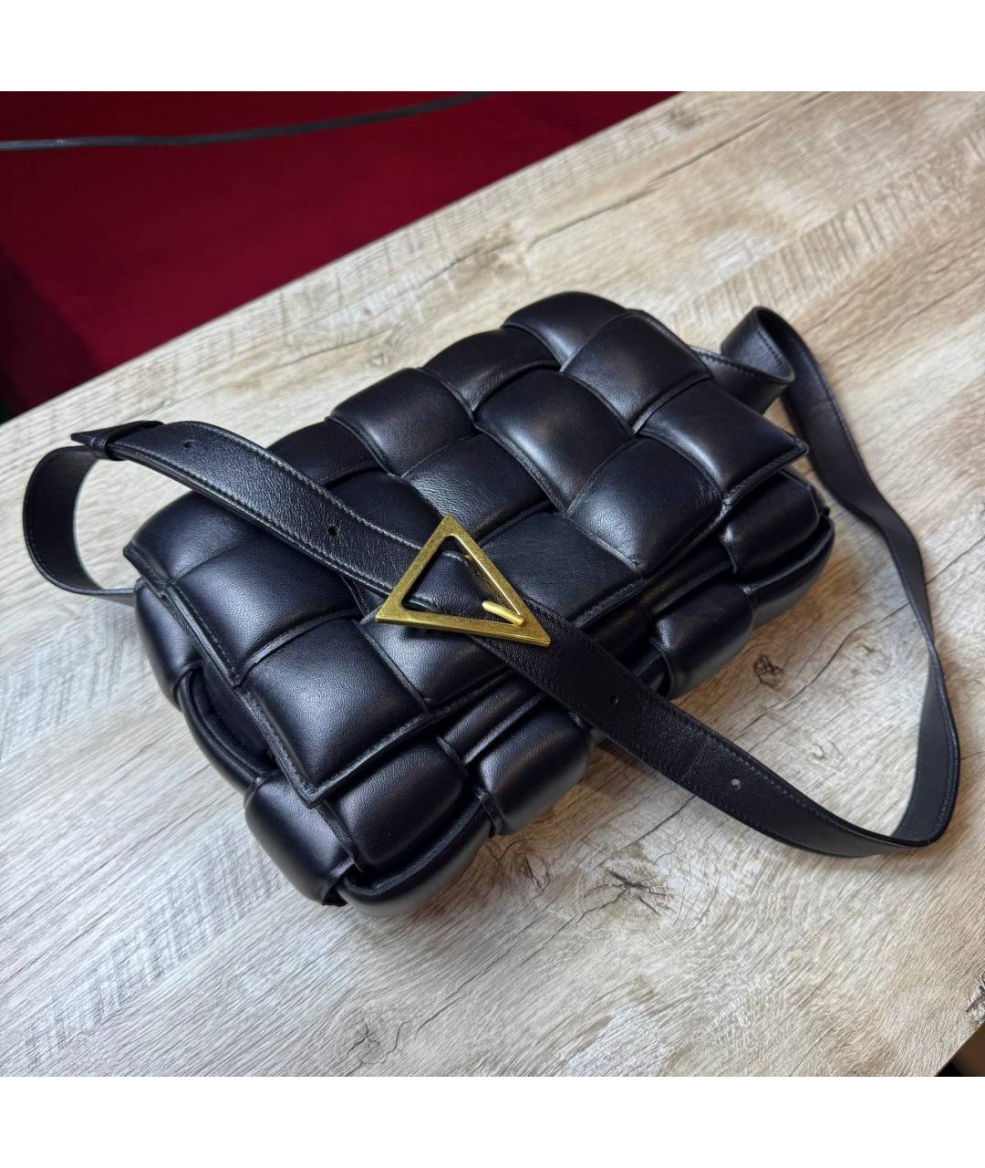 BOTTEGA VENETA Черная кожаная сумка через плечо, фото 2