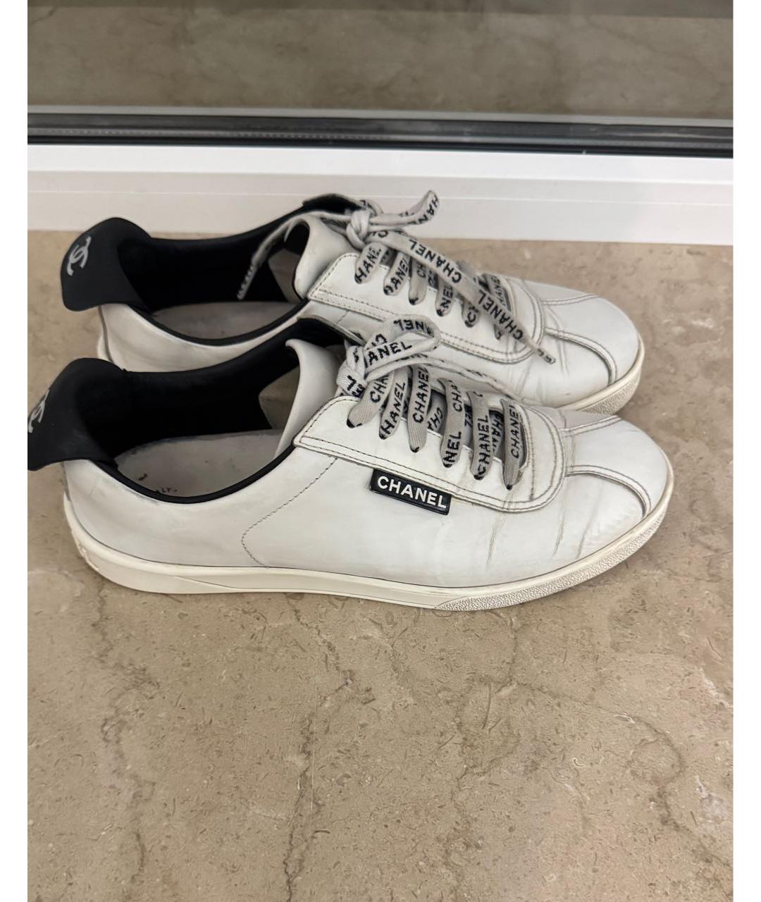 CHANEL Белые кожаные кроссовки, фото 2