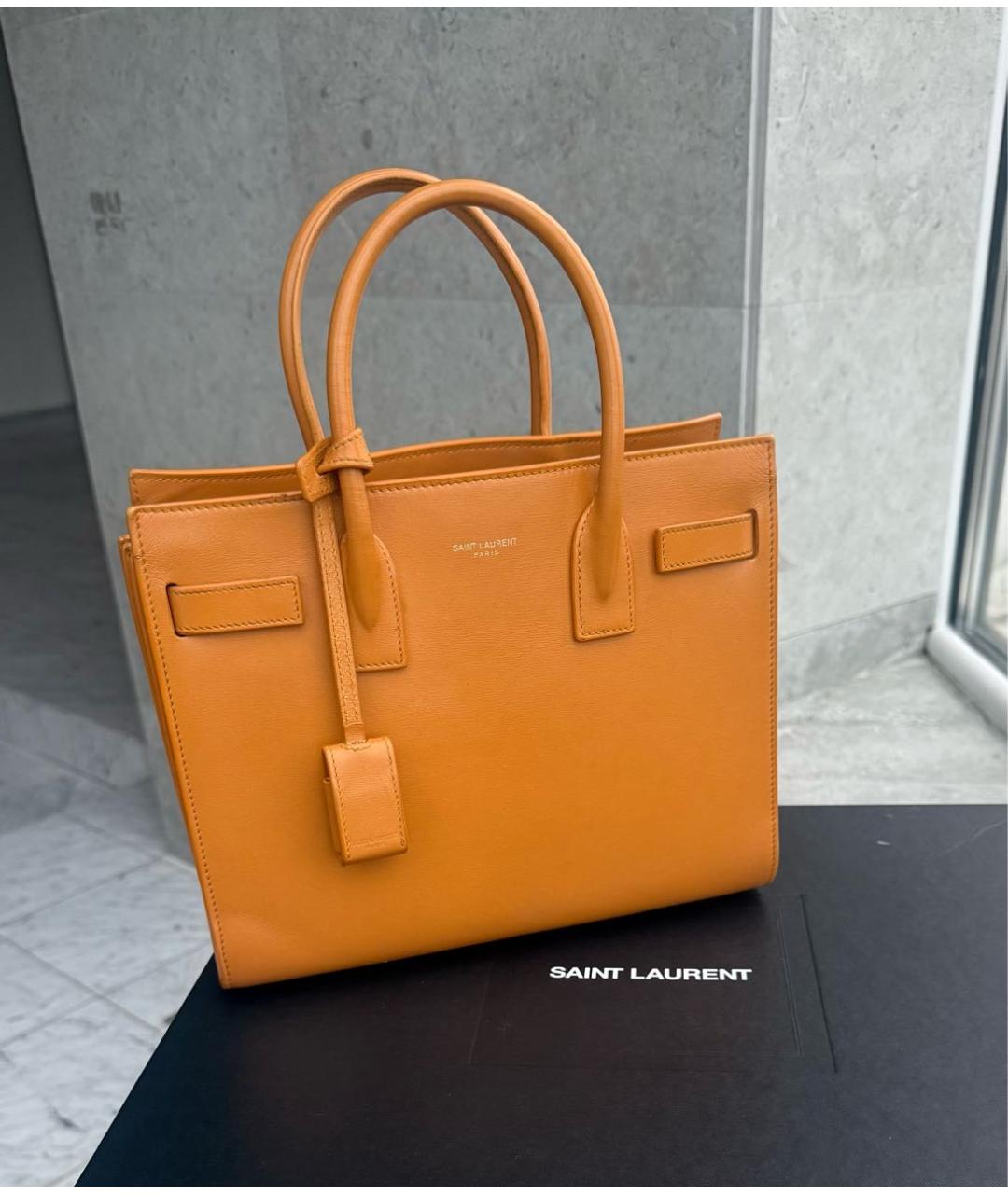 SAINT LAURENT Оранжевая кожаная сумка тоут, фото 9