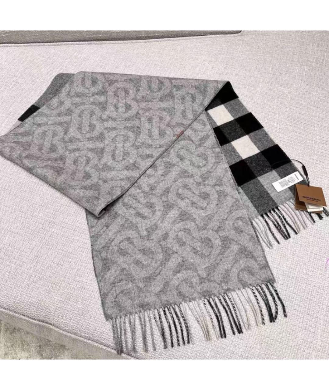 BURBERRY Серый шерстяной шарф, фото 2