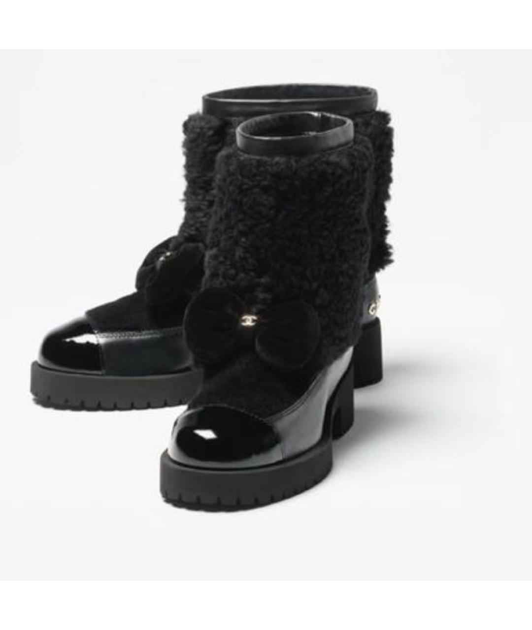 CHANEL Черные полусапоги из лакированной кожи, фото 2
