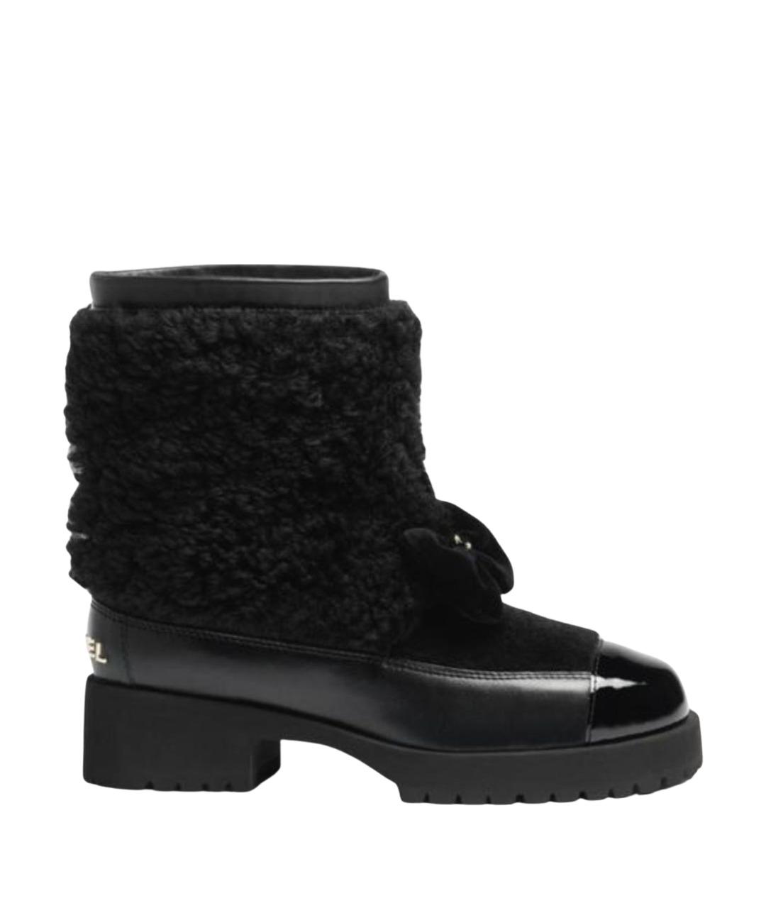 CHANEL Черные полусапоги из лакированной кожи, фото 1