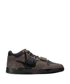 JORDAN Низкие кроссовки / кеды