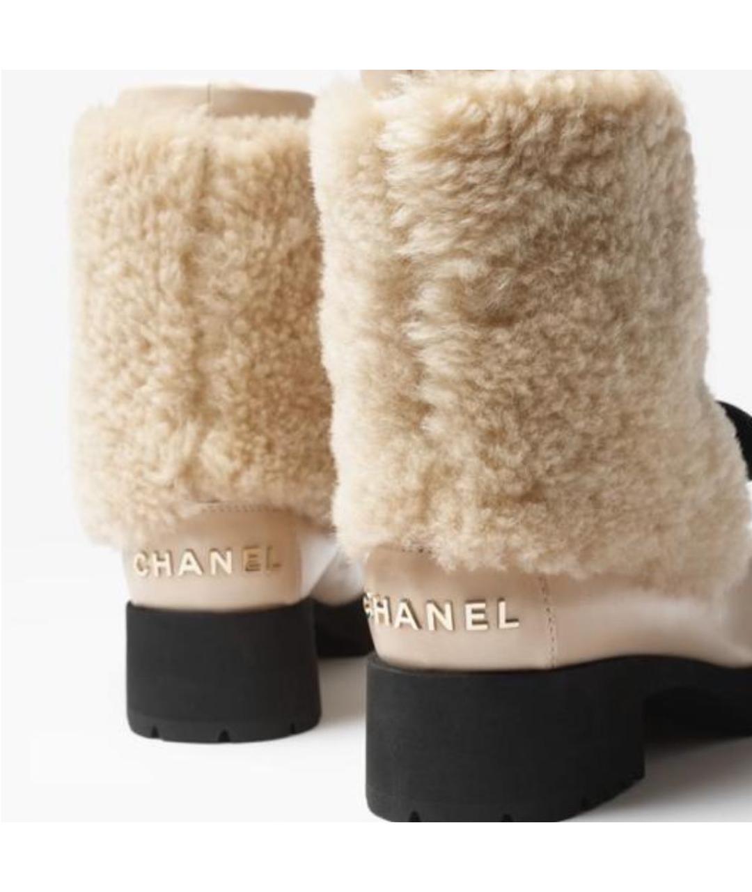 CHANEL Бежевые полусапоги из лакированной кожи, фото 2