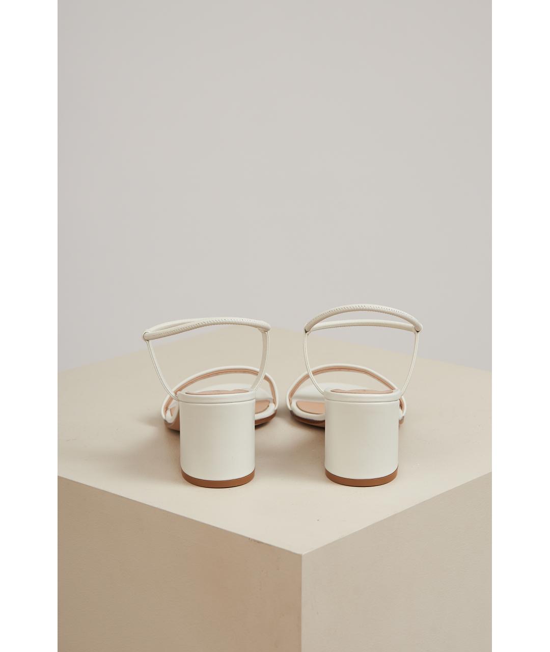 GIANVITO ROSSI Белые кожаные босоножки, фото 4