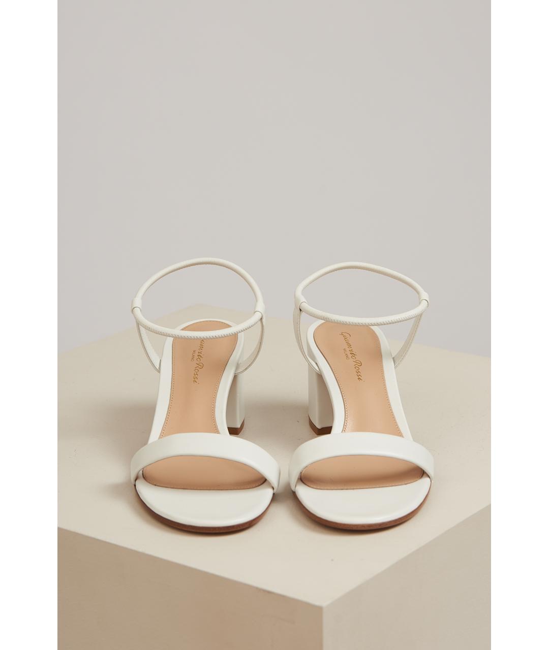 GIANVITO ROSSI Белые кожаные босоножки, фото 2