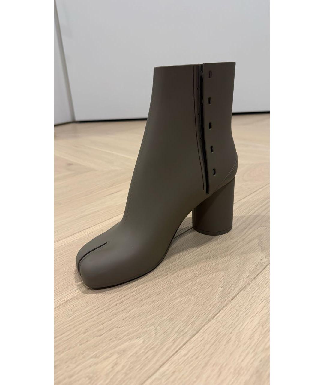 MAISON MARGIELA Бежевые резиновые ботильоны, фото 7