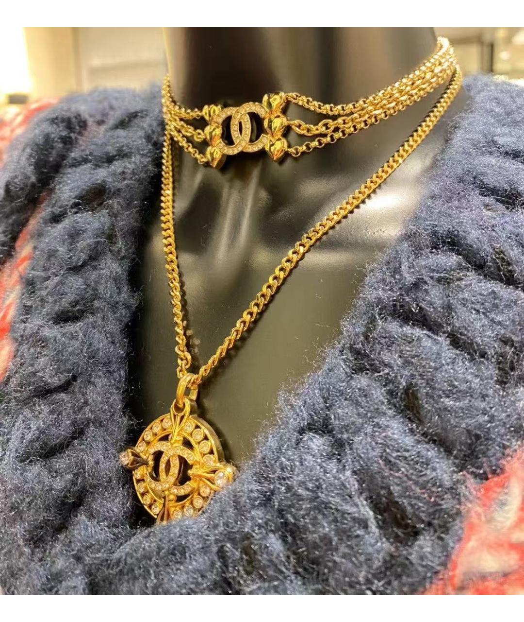 CHANEL Золотая металлическая подвеска, фото 4