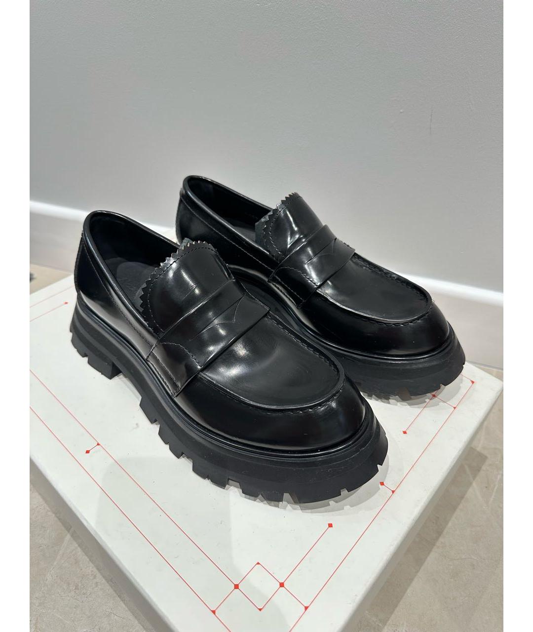 ALEXANDER MCQUEEN Черные брогги и оксфорды из лакированной кожи, фото 5