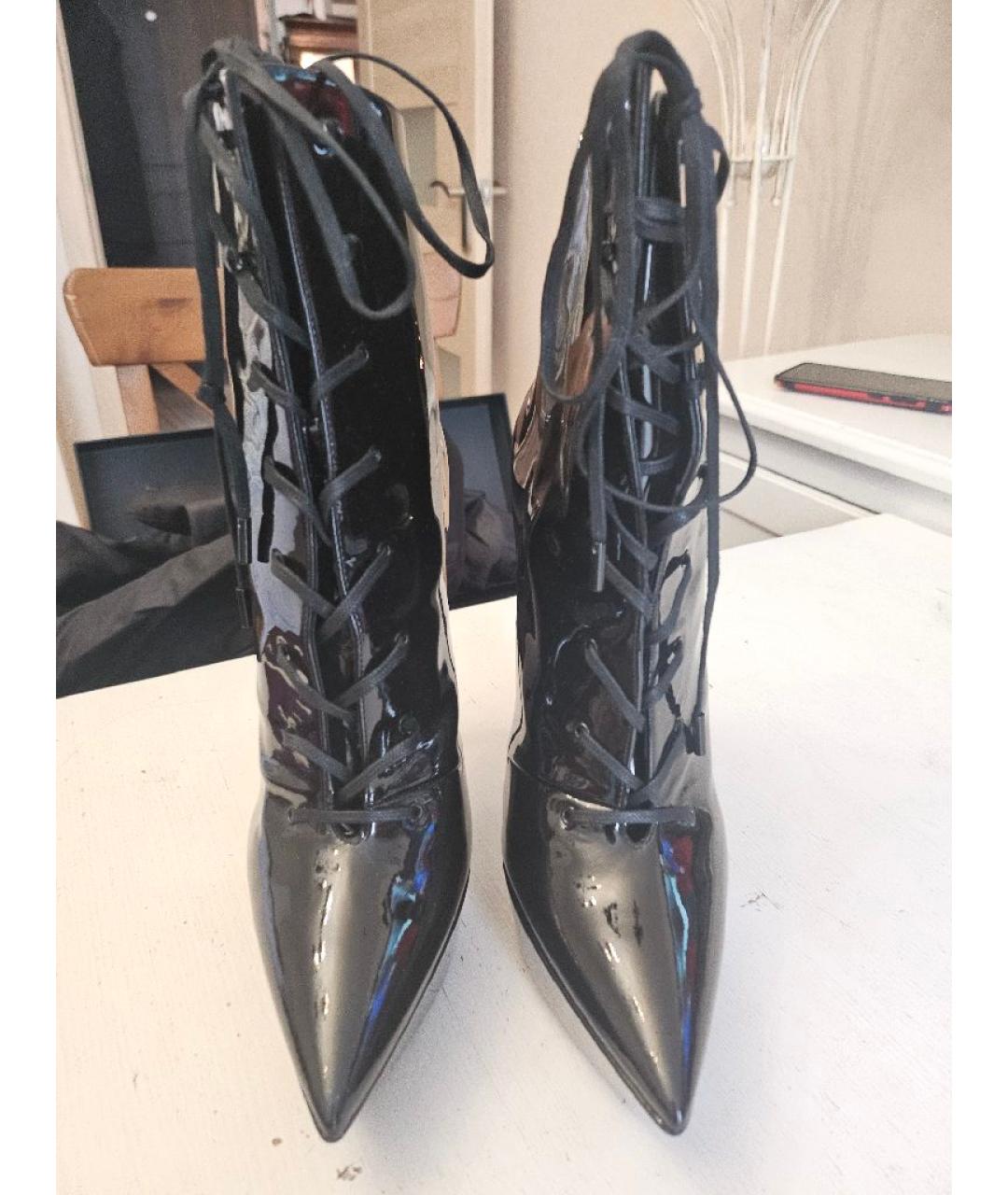 SAINT LAURENT Черные ботильоны из лакированной кожи, фото 2