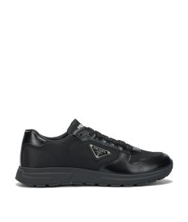 PRADA Низкие кроссовки / кеды