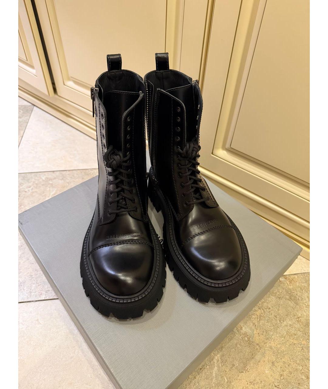 BALENCIAGA Черные ботинки из лакированной кожи, фото 3