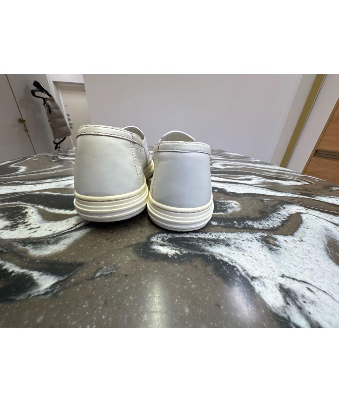 GUCCI Белые кожаные слипоны, фото 2