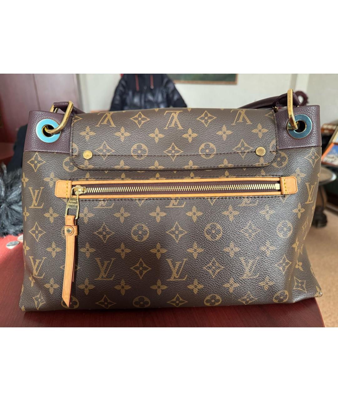 LOUIS VUITTON Коричневая сумка с короткими ручками, фото 3