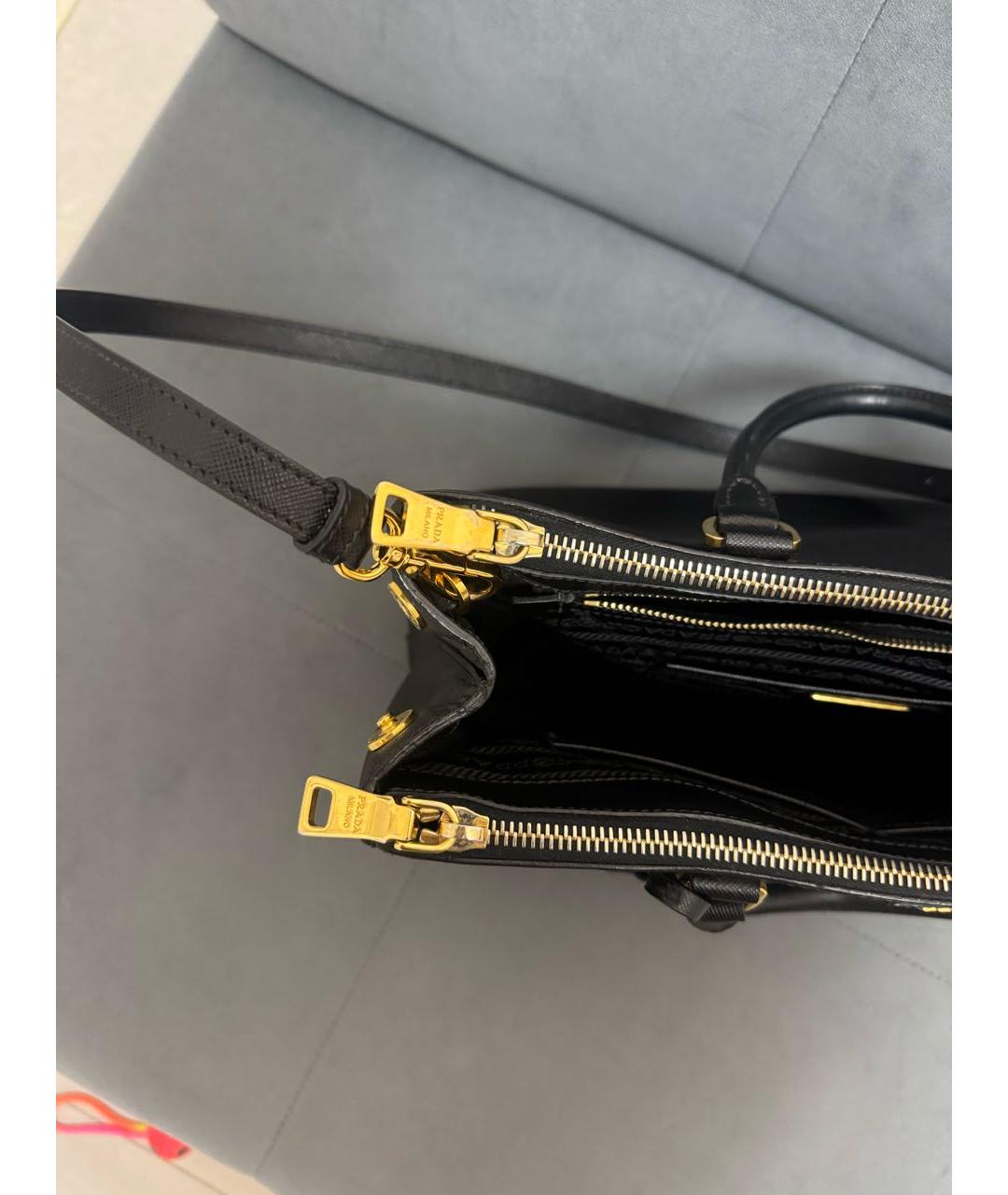 PRADA Черная кожаная сумка тоут, фото 7