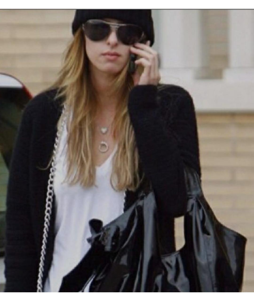 VALENTINO Черная сумка с короткими ручками из лакированной кожи, фото 7