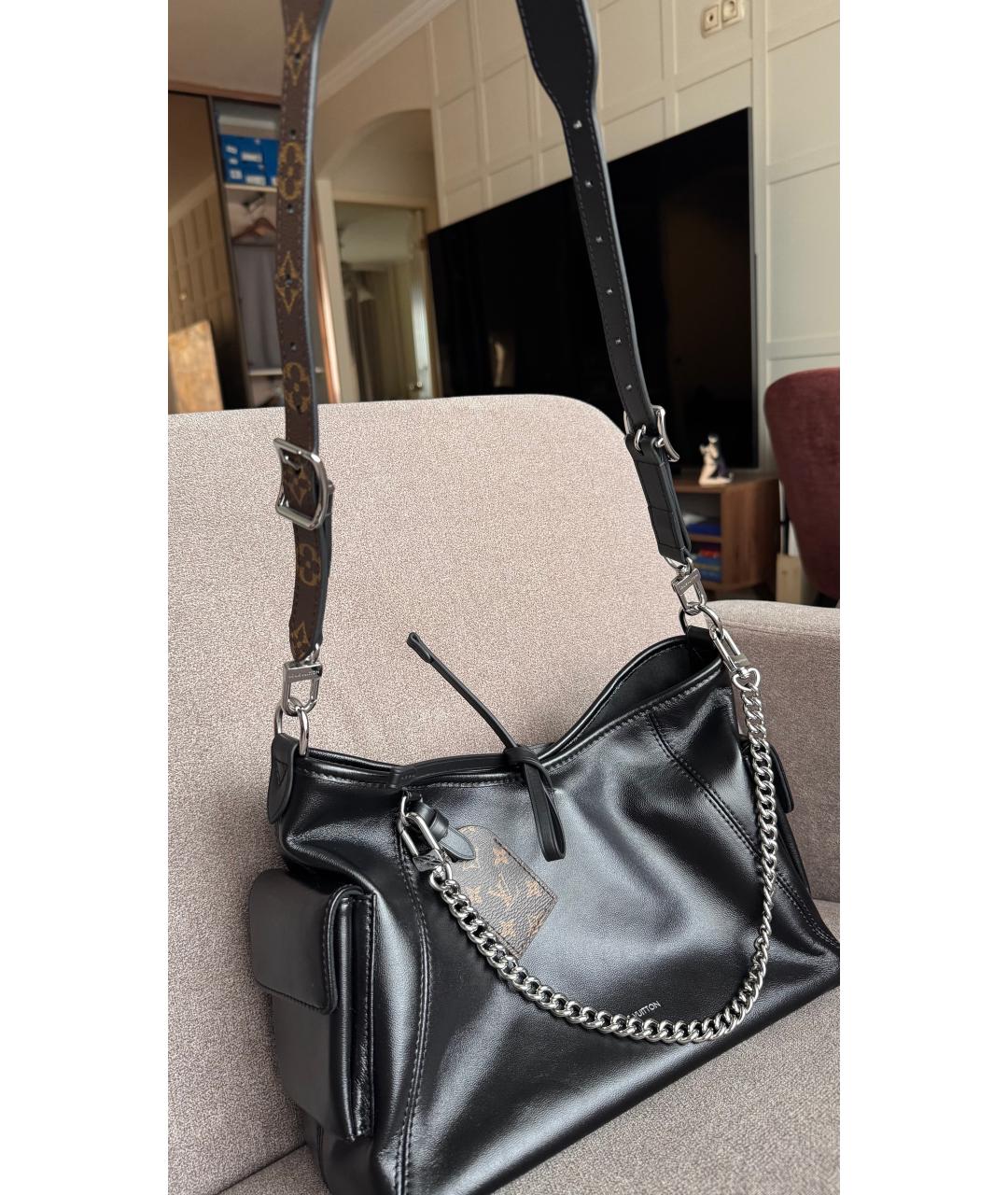LOUIS VUITTON Черная кожаная сумка через плечо, фото 3