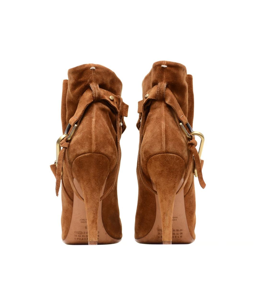MAISON MARGIELA Коричневые замшевые ботильоны, фото 3