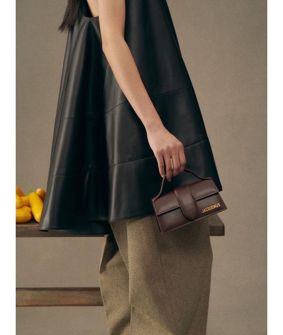 JACQUEMUS Коричневая кожаная сумка с короткими ручками, фото 6