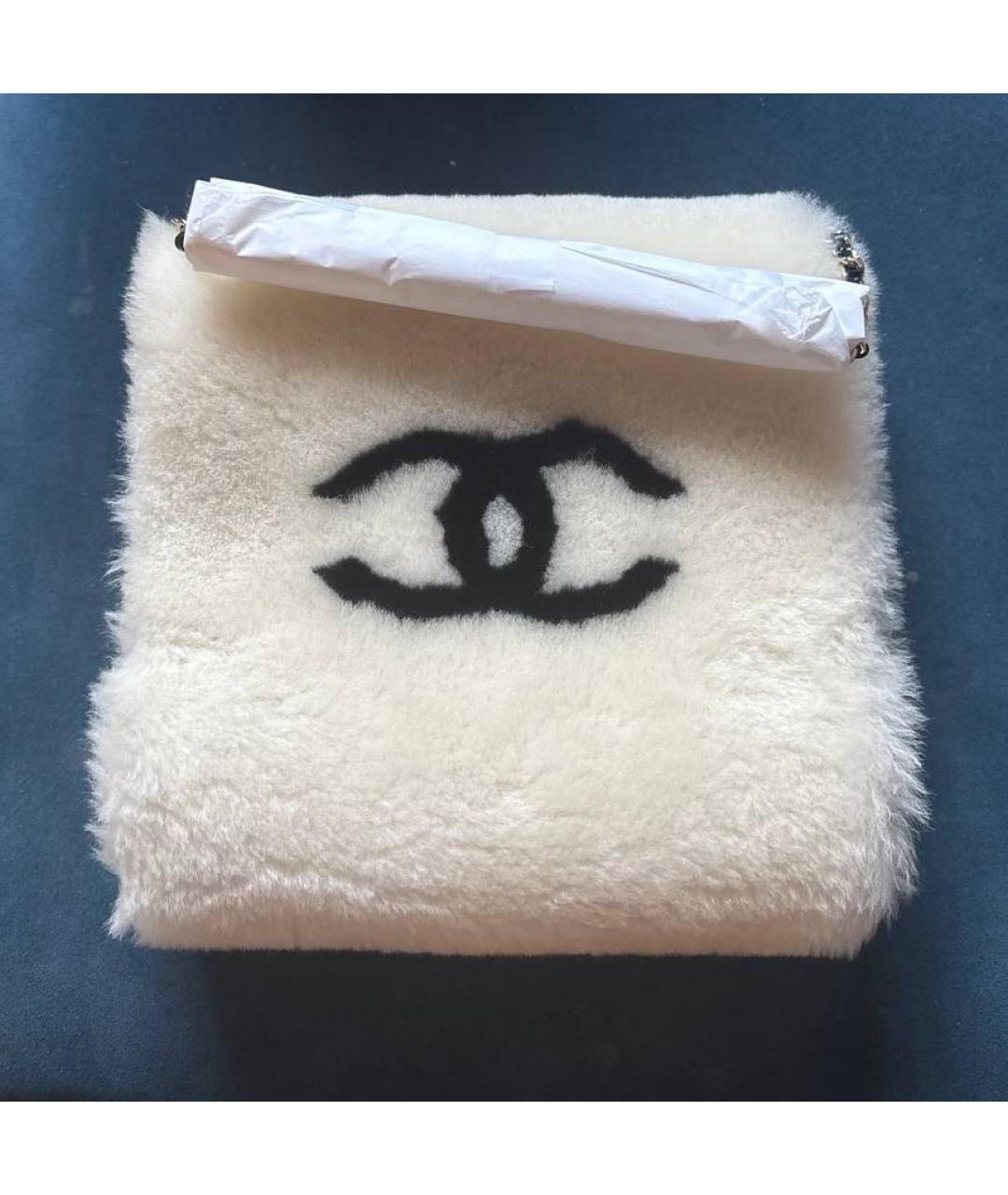 CHANEL Белые варежки, фото 3
