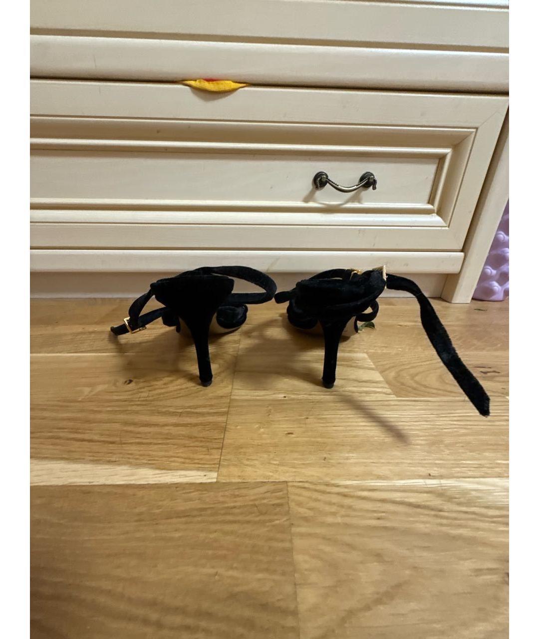 ROBERTO CAVALLI Черные бархатные босоножки, фото 4