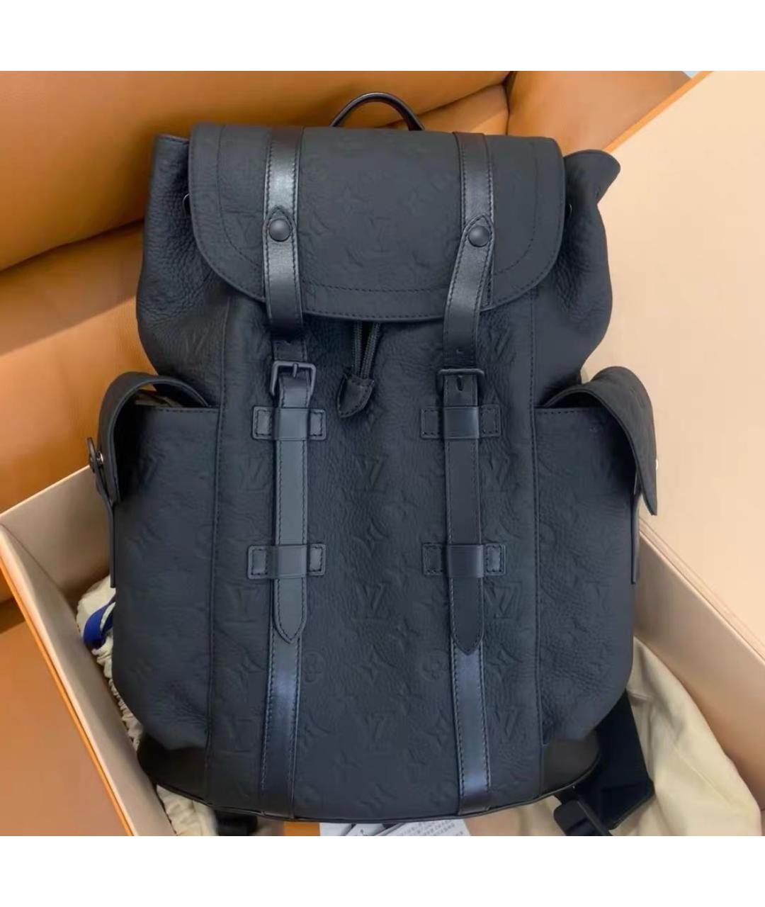 LOUIS VUITTON Черный кожаный рюкзак, фото 3