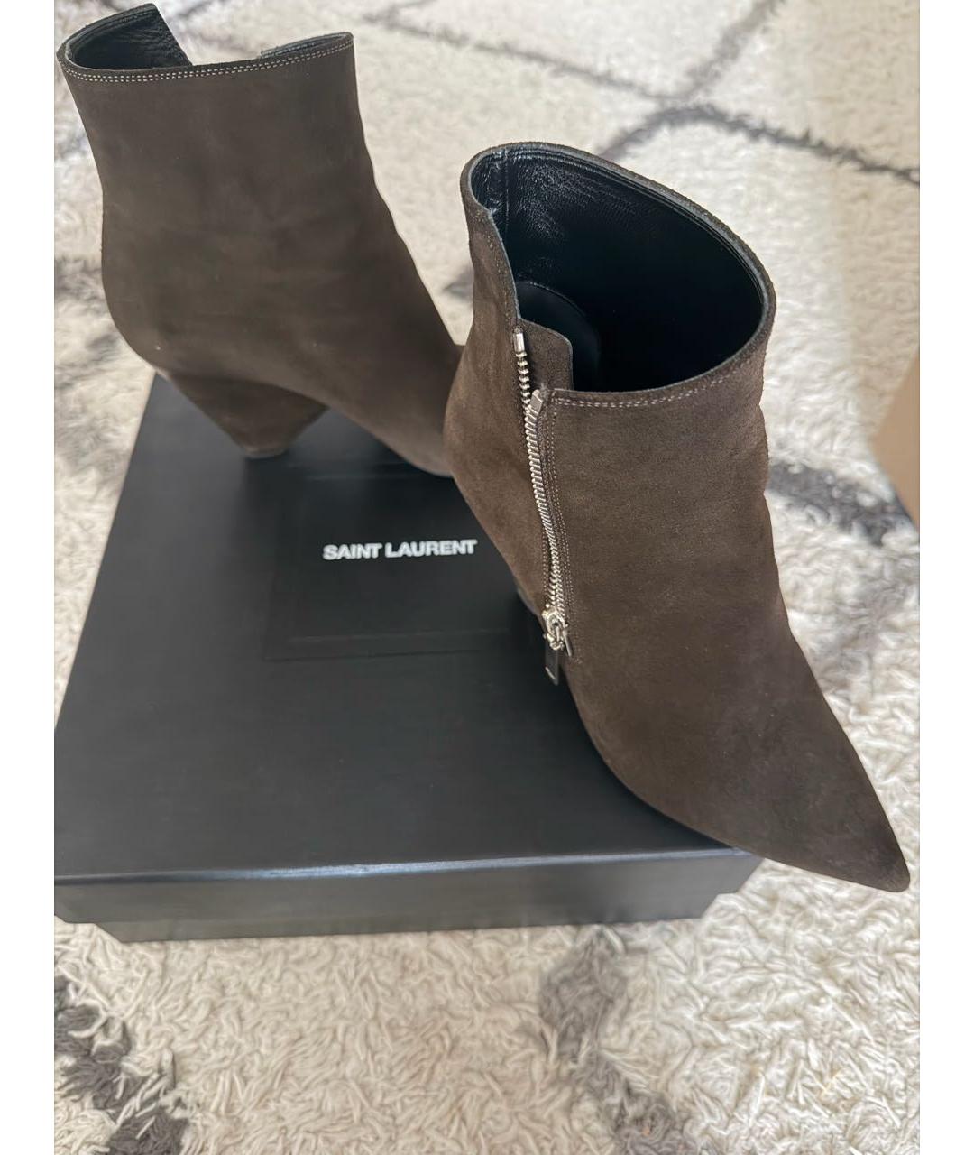 SAINT LAURENT Коричневые замшевые ботильоны, фото 4