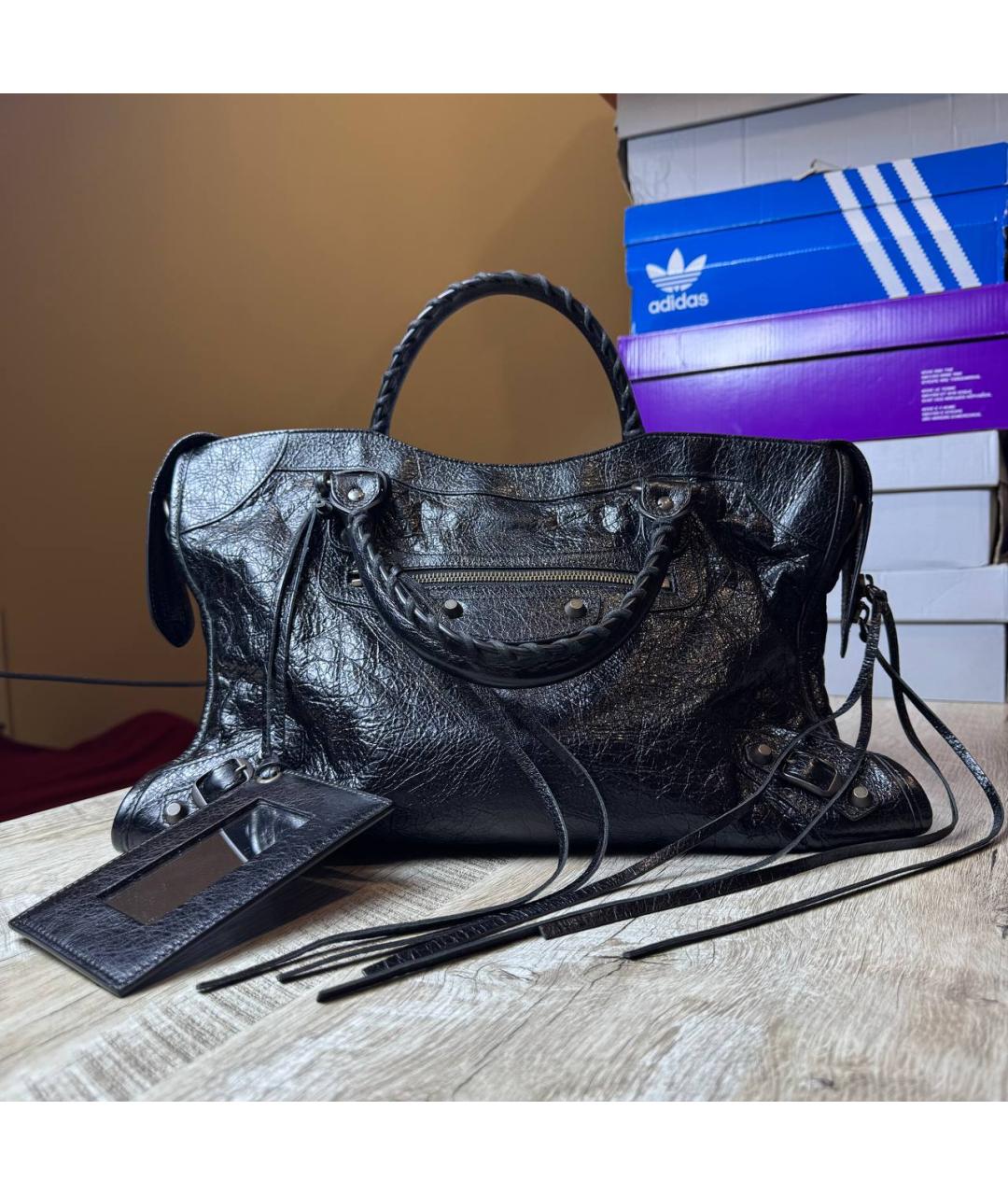 BALENCIAGA Черная кожаная сумка с короткими ручками, фото 5