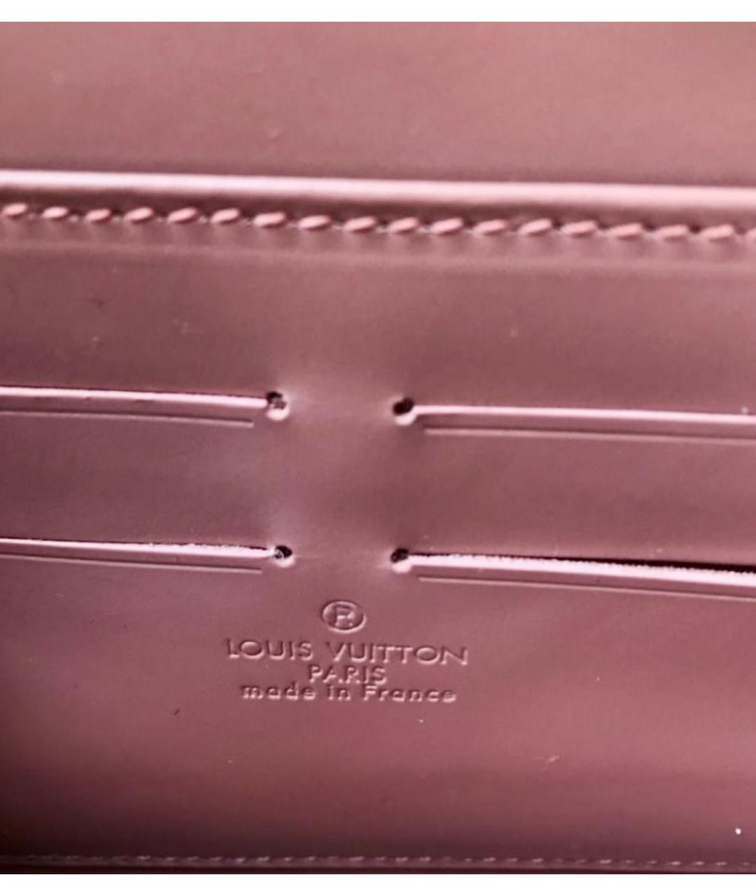 LOUIS VUITTON Коралловый кошелек из лакированной кожи, фото 5