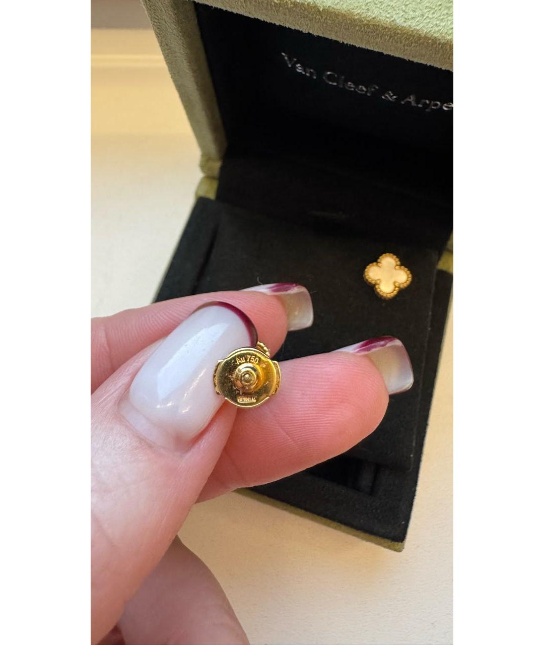 VAN CLEEF & ARPELS Белые серьги из желтого золота, фото 3