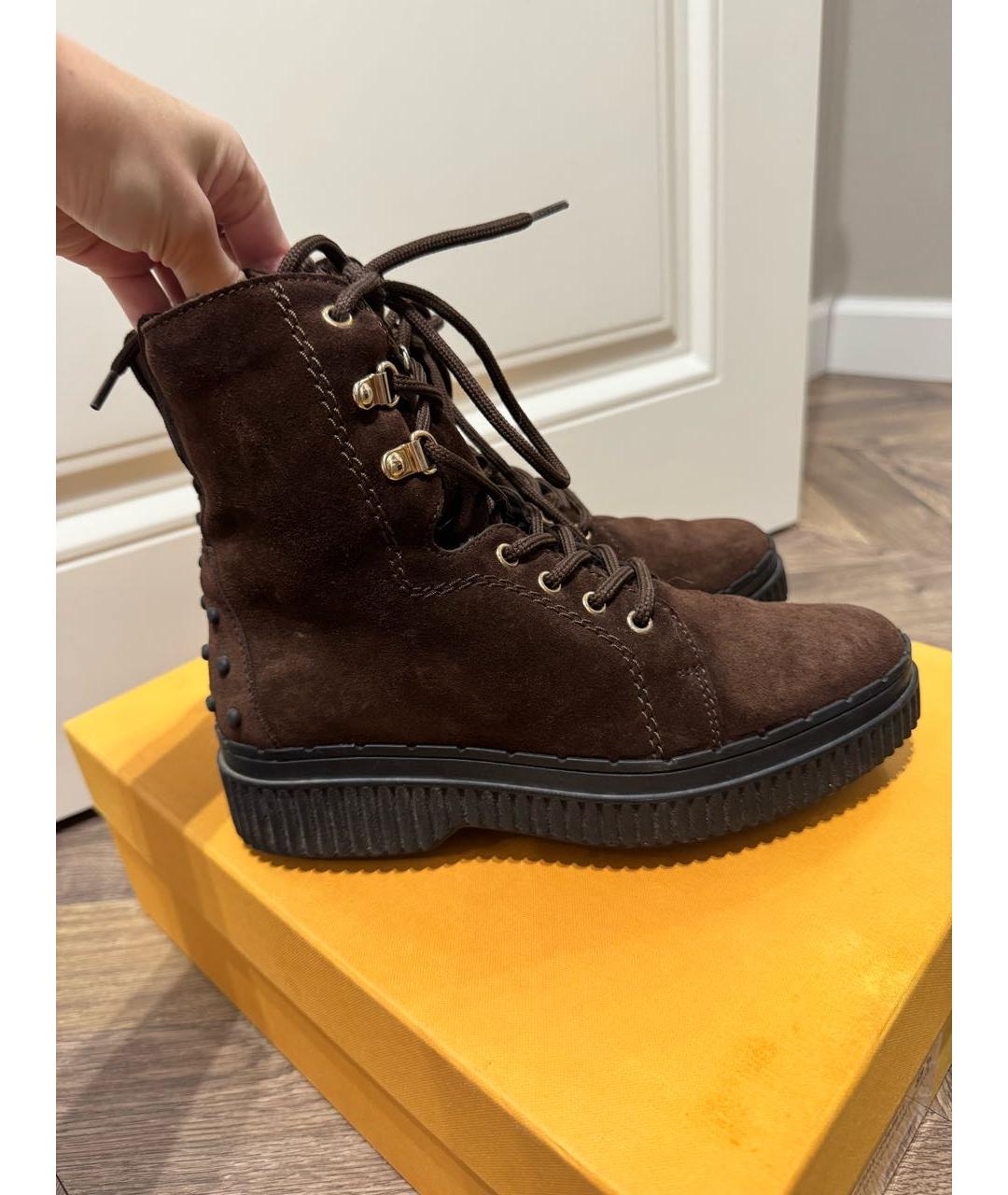 TOD'S Коричневые замшевые ботинки, фото 2