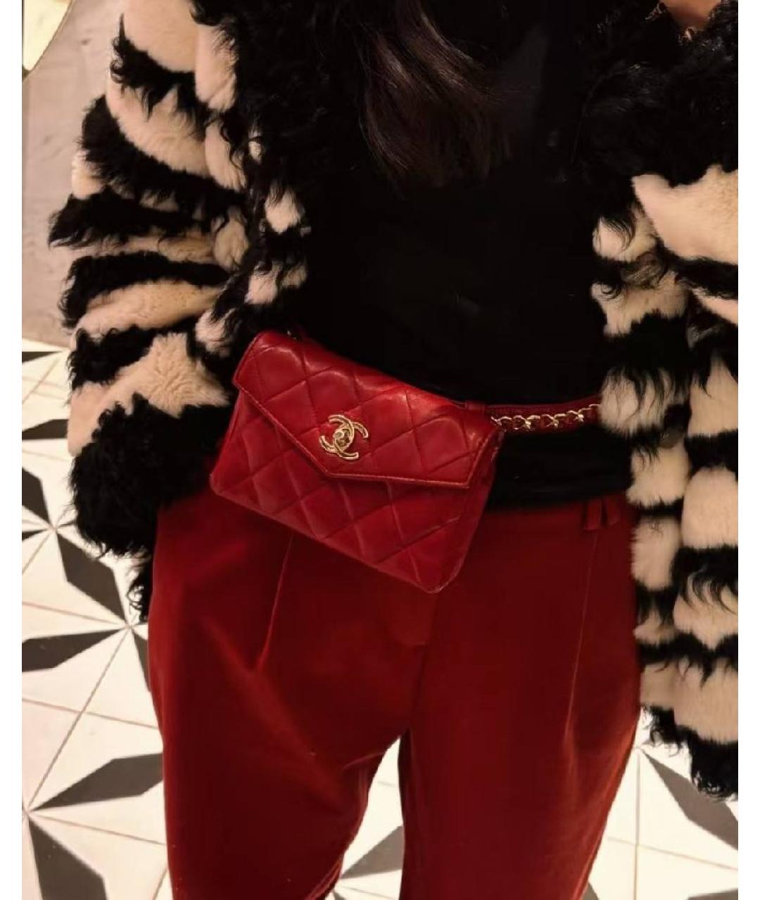 CHANEL Красная кожаная поясная сумка, фото 6