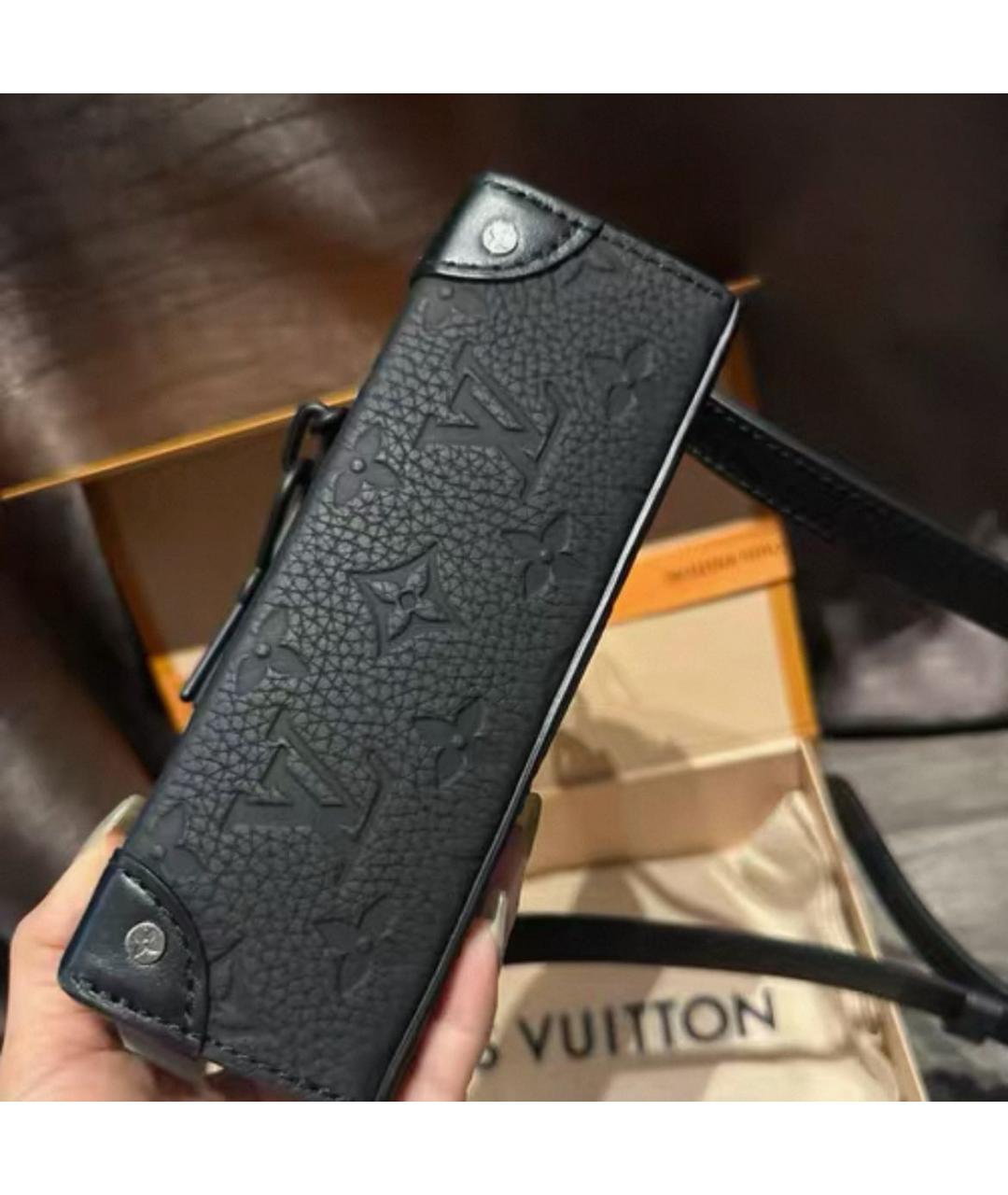 LOUIS VUITTON Черная кожаная сумка на плечо, фото 6