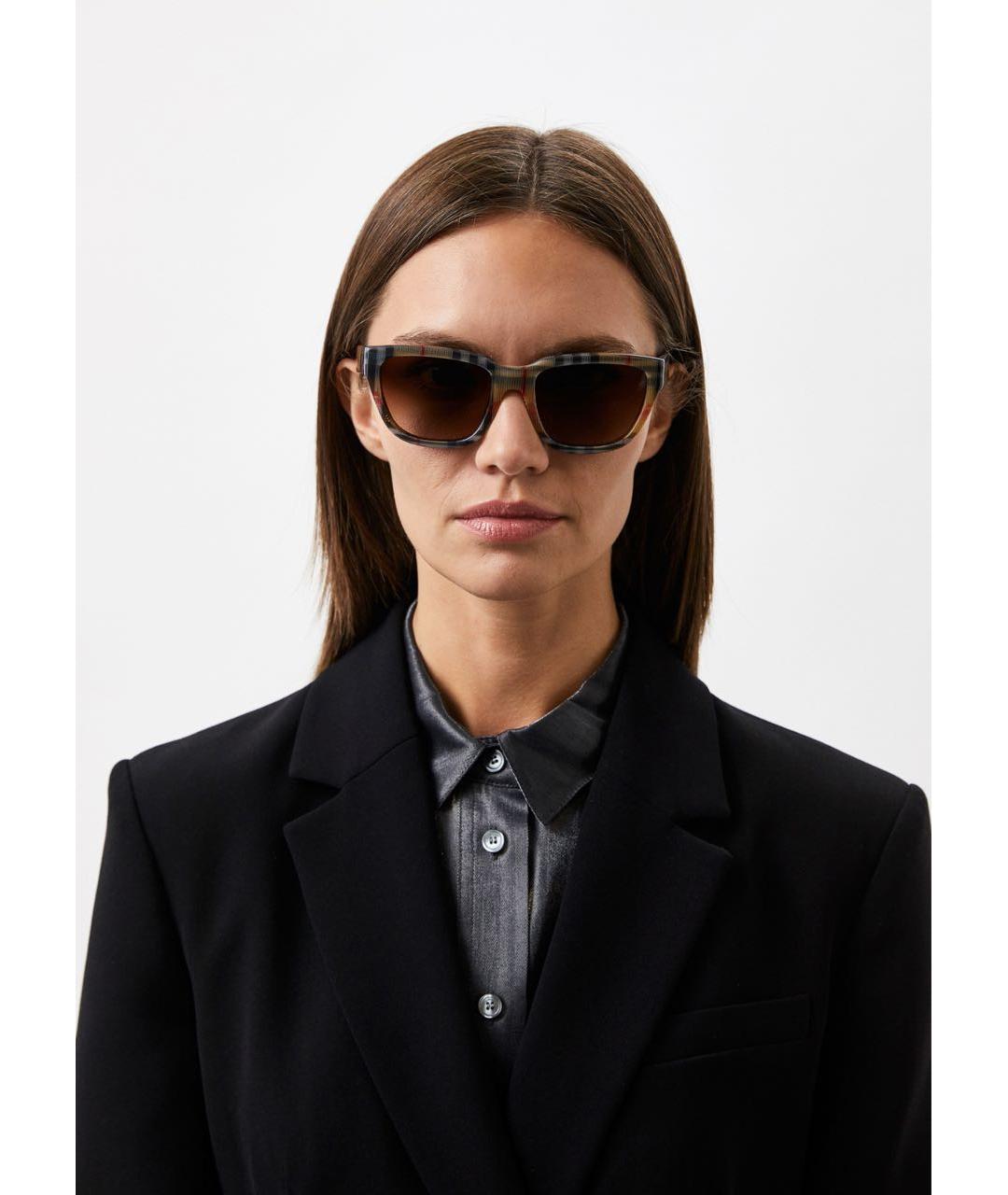 BURBERRY Бежевые пластиковые солнцезащитные очки, фото 5