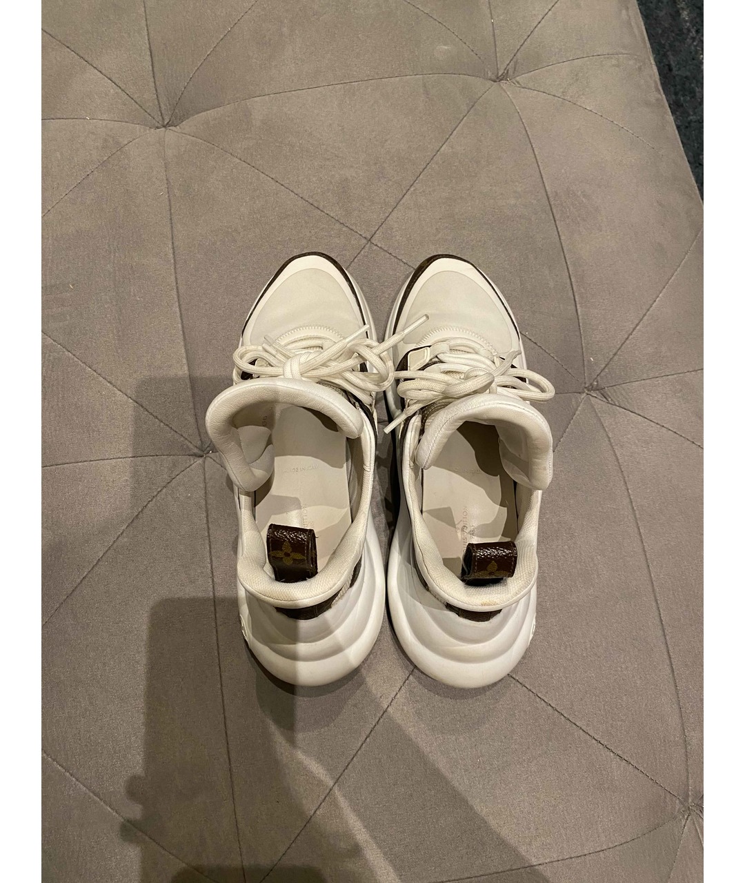 LOUIS VUITTON PRE-OWNED Белые неопреновые кроссовки, фото 3